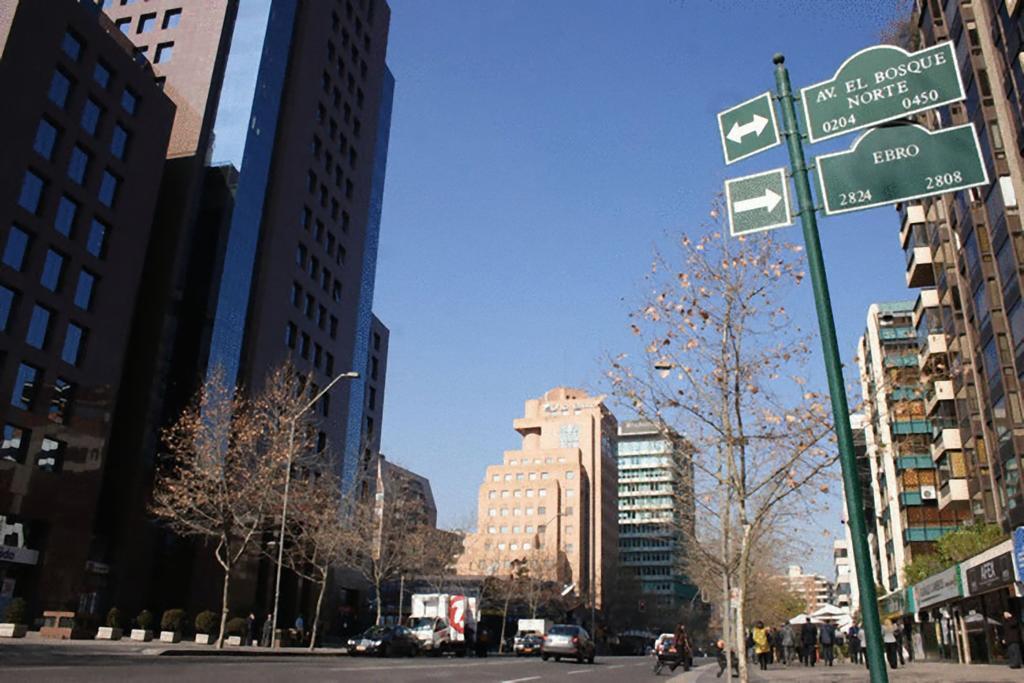 Rent A Home Bosque Norte Santiago Exterior photo