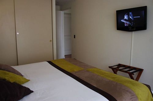 Rent A Home Bosque Norte Santiago Exterior photo